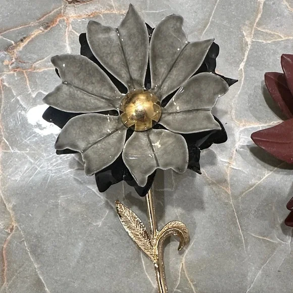 Set of 4 Vintage brooches - Picture 4 of 5